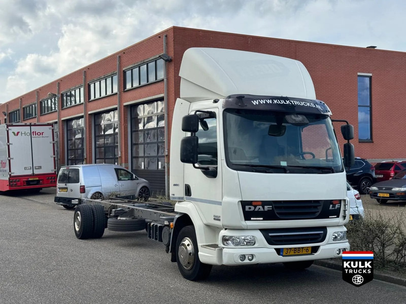 DAF LF 220 -6cilinder- LOW KM!! - Cab chassis truck: picture 2 DAF LF 220 -6cilinder- LOW KM!! - Cab chassis truck: picture 2