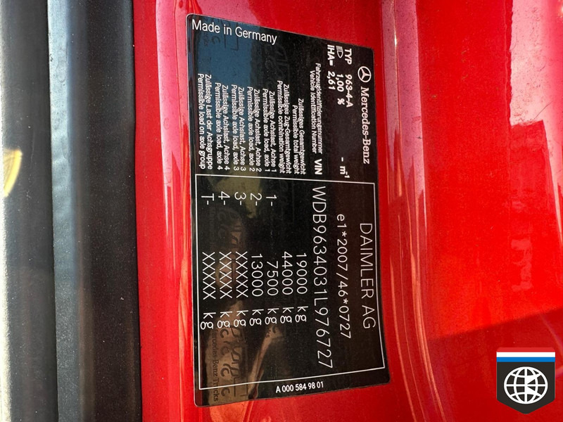 Tractor unit Mercedes-Benz ACTROS 1840 L /  SLEEPER CAB: picture 18