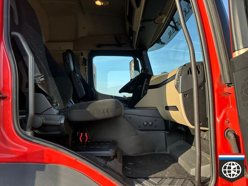 Tractor unit Mercedes-Benz ACTROS 1840 L /  SLEEPER CAB: picture 17