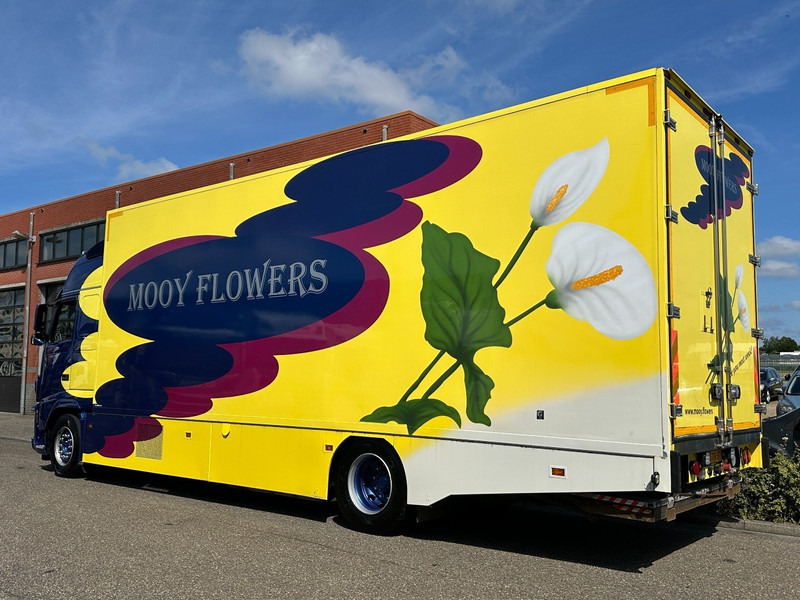 Volvo FH 460 EEV 4X2 HORSES / RACE TEAM / HOLLAND TRUCK - Refrigerator truck: picture 5 Volvo FH 460 EEV 4X2 HORSES / RACE TEAM / HOLLAND TRUCK - Refrigerator truck: picture 5