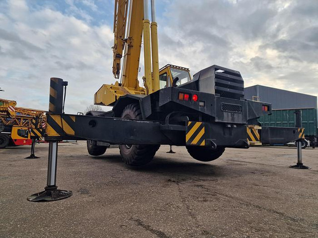 Rough terrain crane Tadano TR-400E: picture 14
