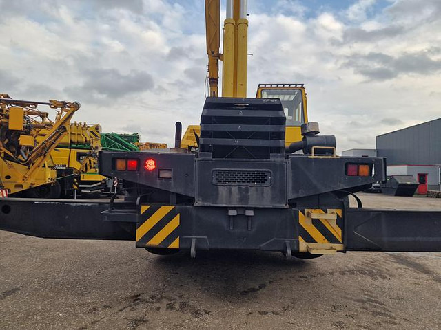 Rough terrain crane Tadano TR-400E: picture 13