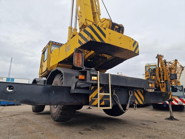 Rough terrain crane Tadano TR-400E: picture 19