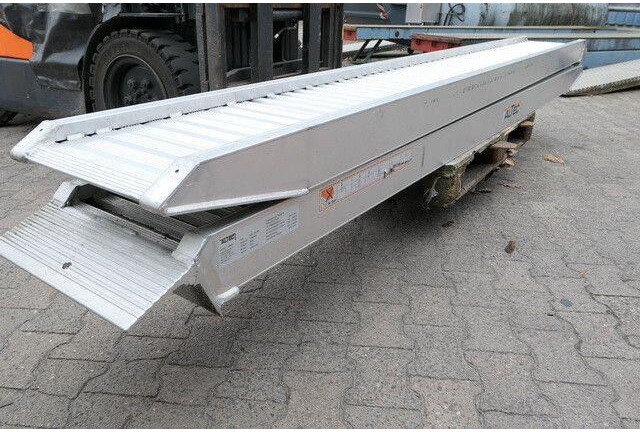 Altec ALU-Rampen AVS 130 MR, NEU - Low loader trailer: picture 2 Altec ALU-Rampen AVS 130 MR, NEU - Low loader trailer: picture 2