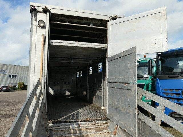 Farm trailer Bannas AT 24.83, 3 Etagen, Schweine, Liftachse: picture 7