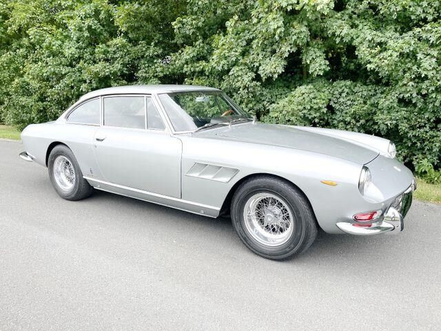 Ferrari 330 GT Coupe 2+2/TÜV neu/H-Zulassung - Coupe: picture 2 Ferrari 330 GT Coupe 2+2/TÜV neu/H-Zulassung - Coupe: picture 2