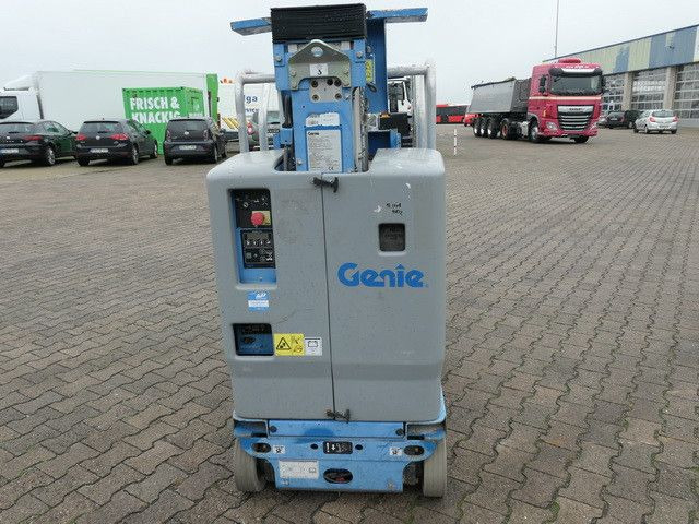 Genie CR 15, Scherenbühne, 6,5mtr. Arbeitshöhe,Elektr. - Vertical mast lift: picture 2 Genie CR 15, Scherenbühne, 6,5mtr. Arbeitshöhe,Elektr. - Vertical mast lift: picture 2