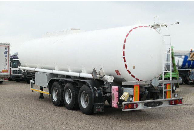 Kässbohrer STH 34/10-24/Tank 34.000 ltr./Unterbefüll./Pumpe - Tank semi-trailer: picture 3 Kässbohrer STH 34/10-24/Tank 34.000 ltr./Unterbefüll./Pumpe - Tank semi-trailer: picture 3