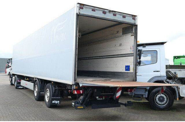 Refrigerator semi-trailer Krone SZR 18, 2-Achser, Gelenkt/Tridec, Carrier, LBW: picture 6