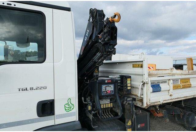 MAN 8.220 TGL BB, Hiab 055 BS-2, Greifer, AHK, Funk - Tipper: picture 3 MAN 8.220 TGL BB, Hiab 055 BS-2, Greifer, AHK, Funk - Tipper: picture 3
