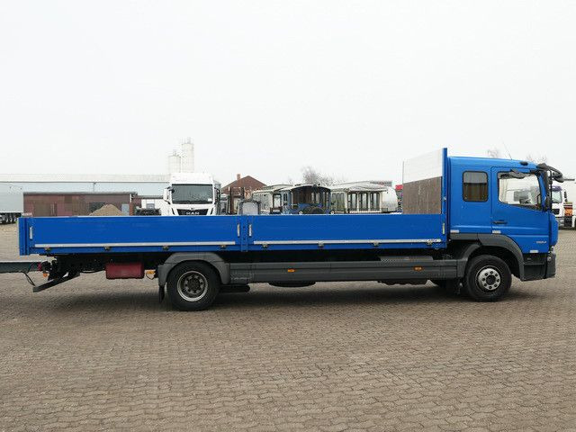 Dropside/ Flatbed truck Mercedes-Benz 1324 L Atego, 6-Sitze, Verzinkt, 7.300mm lang: picture 6