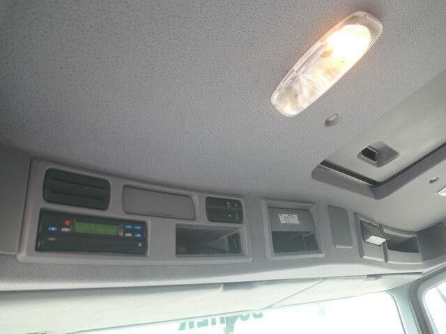 Road sweeper Mercedes-Benz 2032 A Actros 4x4, Bucher STKF 9500, Airport, AC: picture 15