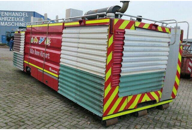 Fire truck ROSENBAUER ROSENBAUER/Feuerwehr/Wasserwerfer: picture 6 Fire truck ROSENBAUER ROSENBAUER/Feuerwehr/Wasserwerfer: picture 6