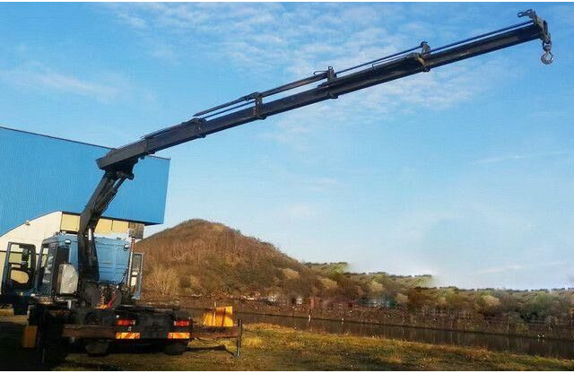 MAN 26.413/26.460 TGA 6x2, Kran Effer 335 5S, Klima - Tractor unit: picture 3 MAN 26.413/26.460 TGA 6x2, Kran Effer 335 5S, Klima - Tractor unit: picture 3