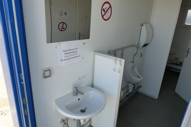 Truck Sanitärcontainer 20 Fuß, WC, Dusche, Toilette: picture 8