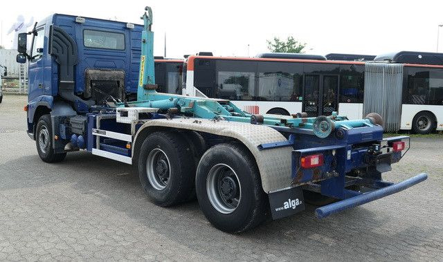 Volvo FH 440 6x4, Hyvalift, Hydr. Heckverriegelung - Hook lift truck: picture 5 Volvo FH 440 6x4, Hyvalift, Hydr. Heckverriegelung - Hook lift truck: picture 5