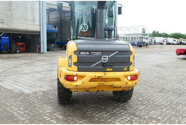 Volvo L30G, 4+1 Schaufel, Palettengabel, Hydr. S.W.S. - Wheel loader: picture 4 Volvo L30G, 4+1 Schaufel, Palettengabel, Hydr. S.W.S. - Wheel loader: picture 4