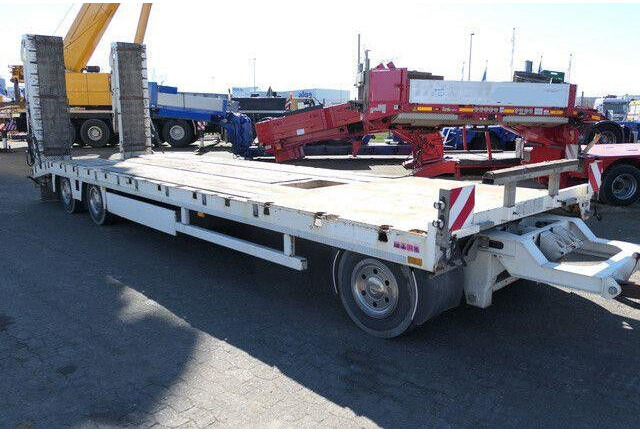 Zandt AT-P300, Hydr. Rampen, 30to., 3-Achser - Low loader trailer: picture 4 Zandt AT-P300, Hydr. Rampen, 30to., 3-Achser - Low loader trailer: picture 4