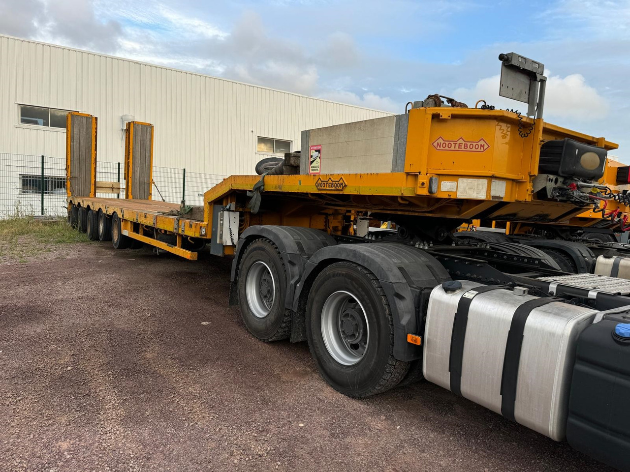 NOOTEBOOM Semi remorque 5 essieux Nooteboom - Dropside/ Flatbed semi-trailer: picture 2 NOOTEBOOM Semi remorque 5 essieux Nooteboom - Dropside/ Flatbed semi-trailer: picture 2