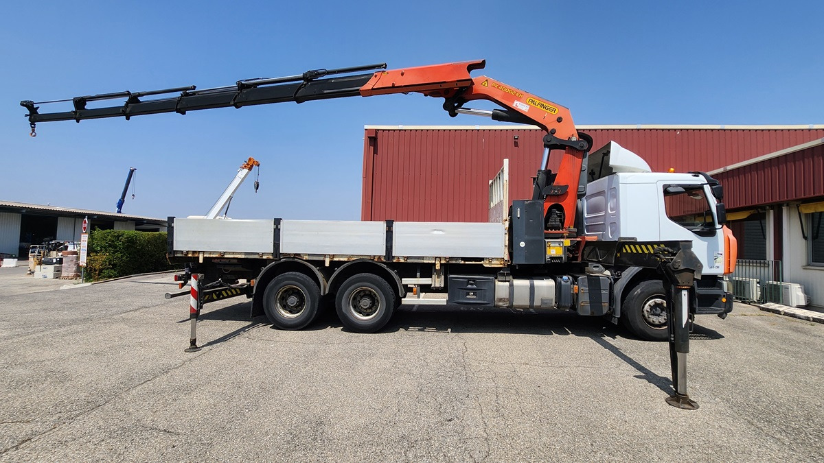 Renault Premium Lander 430 DXI - Forwarder: picture 1 Renault Premium Lander 430 DXI - Forwarder: picture 1