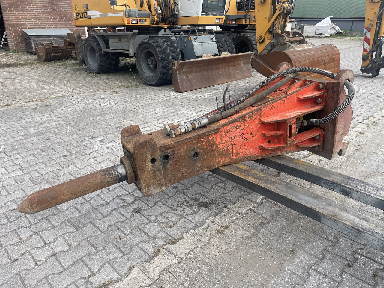 Rammer S54 - Hydraulic hammer for Crawler excavator: picture 2 Rammer S54 - Hydraulic hammer for Crawler excavator: picture 2