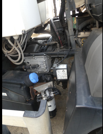 Garbage truck REF:8443 - Camion poubelle Renault Access (2013-128.985 km): picture 8