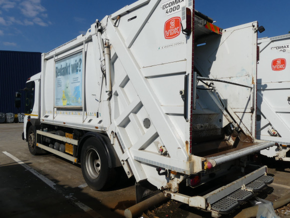 Garbage truck REF:8443 - Camion poubelle Renault Access (2013-128.985 km): picture 15
