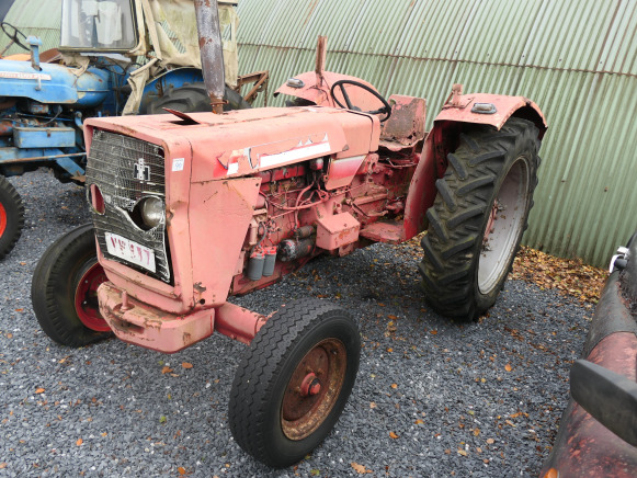 Tracteur agricole International Harvester (VIN:NT362374) - Farm tractor: picture 1 Tracteur agricole International Harvester (VIN:NT362374) - Farm tractor: picture 1