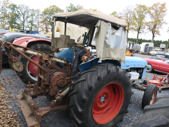 Tracteur agricole + treuil Ford Super Major - Farm tractor: picture 3 Tracteur agricole + treuil Ford Super Major - Farm tractor: picture 3