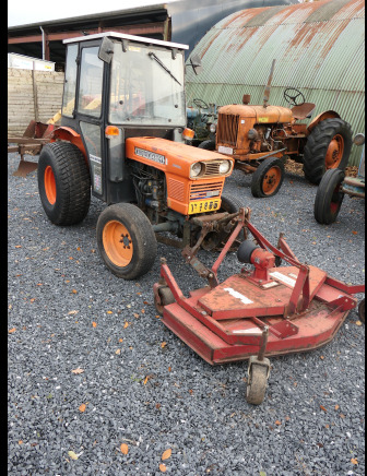 Tracteur pour par cet jardin + faucheuse rotative Kubota 245DT ( VIN:245DT72778) - Farm tractor: picture 1 Tracteur pour par cet jardin + faucheuse rotative Kubota 245DT ( VIN:245DT72778) - Farm tractor: picture 1