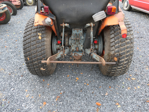 Tracteur pour par cet jardin + faucheuse rotative Kubota 245DT ( VIN:245DT72778) - Farm tractor: picture 4 Tracteur pour par cet jardin + faucheuse rotative Kubota 245DT ( VIN:245DT72778) - Farm tractor: picture 4