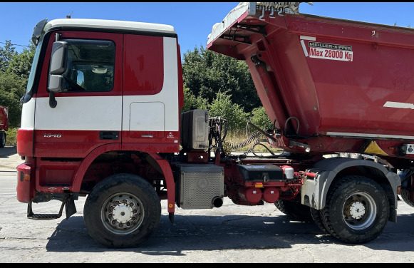 Tracteur routier 4x4 Mercedes Actros 2046 AS (2013 - 648.117 km) - Tractor unit: picture 1 Tracteur routier 4x4 Mercedes Actros 2046 AS (2013 - 648.117 km) - Tractor unit: picture 1