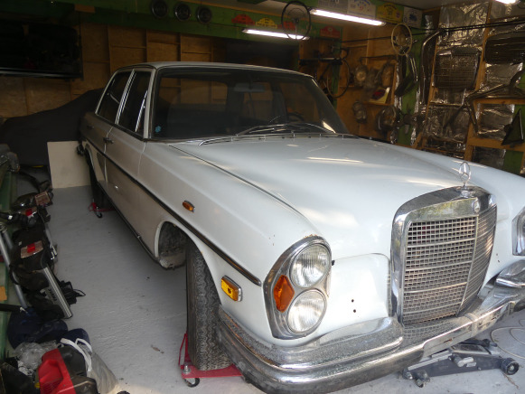 Voiture ancêtre Mercedes-Benz 280S (1972-83.435 km)(VIN: 10801610083599) - Car: picture 2 Voiture ancêtre Mercedes-Benz 280S (1972-83.435 km)(VIN: 10801610083599) - Car: picture 2