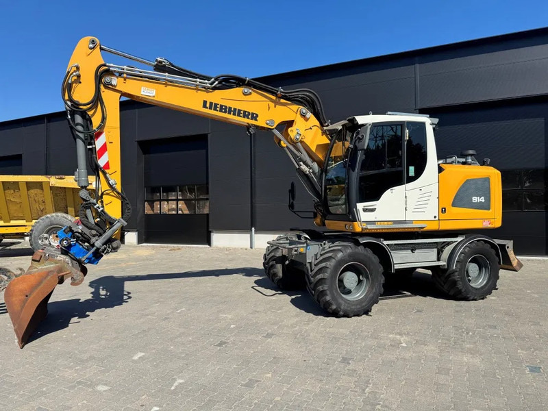 Liebherr A914 2018 8950 uur NL Machine - Wheel excavator: picture 2 Liebherr A914 2018 8950 uur NL Machine - Wheel excavator: picture 2