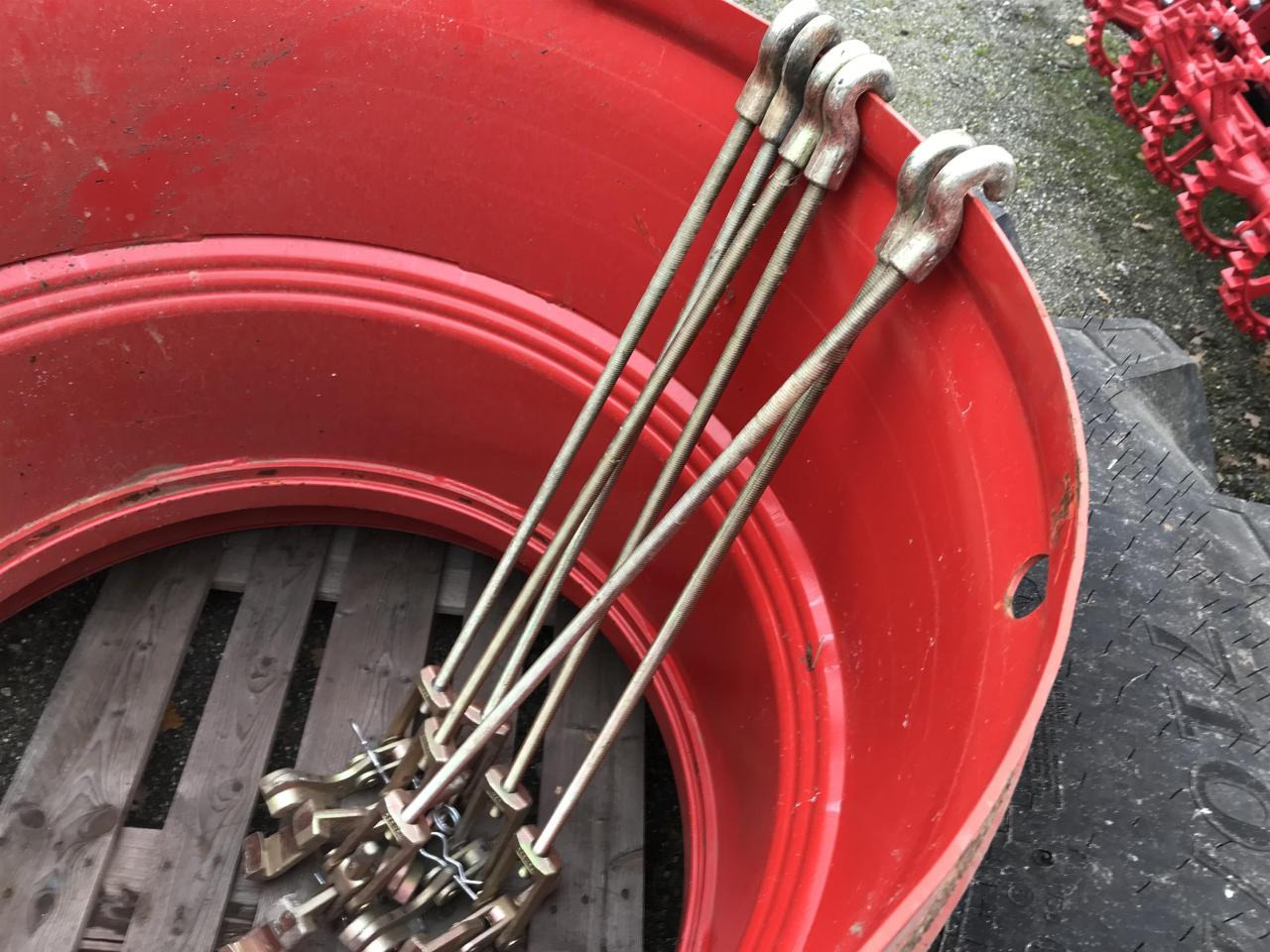 Alliance 710/75R42 - Tire for Agricultural machinery: picture 3 Alliance 710/75R42 - Tire for Agricultural machinery: picture 3