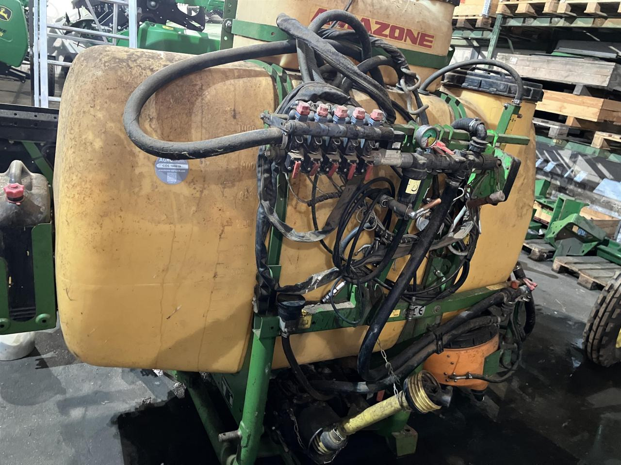 Amazone UF1000 - Trailed sprayer: picture 2 Amazone UF1000 - Trailed sprayer: picture 2