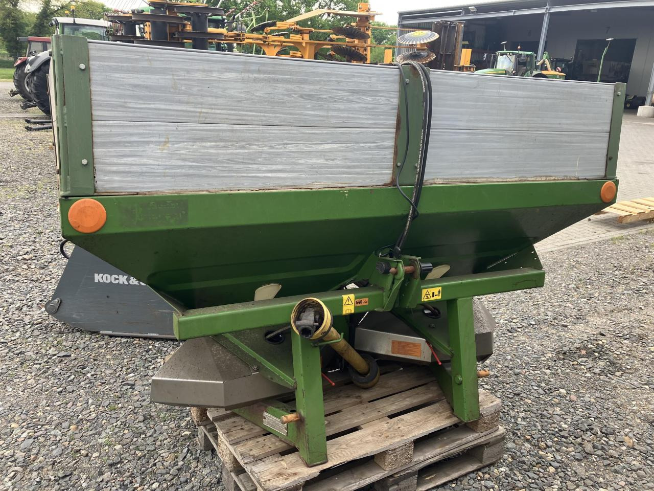 Amazone ZA-M 1000 Comp. - Fertilizer spreader: picture 1 Amazone ZA-M 1000 Comp. - Fertilizer spreader: picture 1