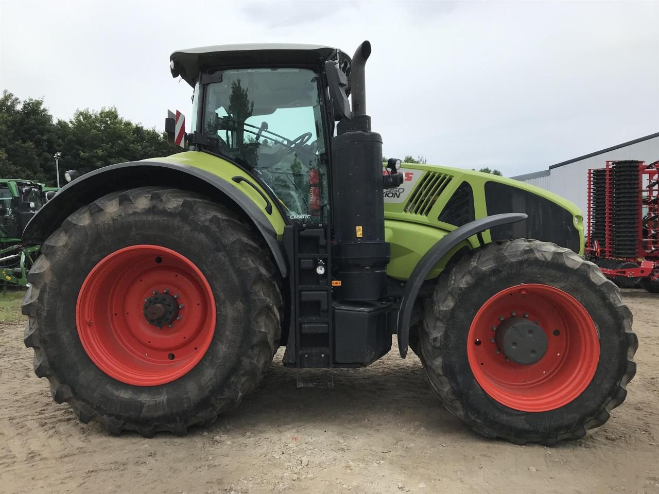 CLAAS Axion 950 - Farm tractor: picture 2 CLAAS Axion 950 - Farm tractor: picture 2
