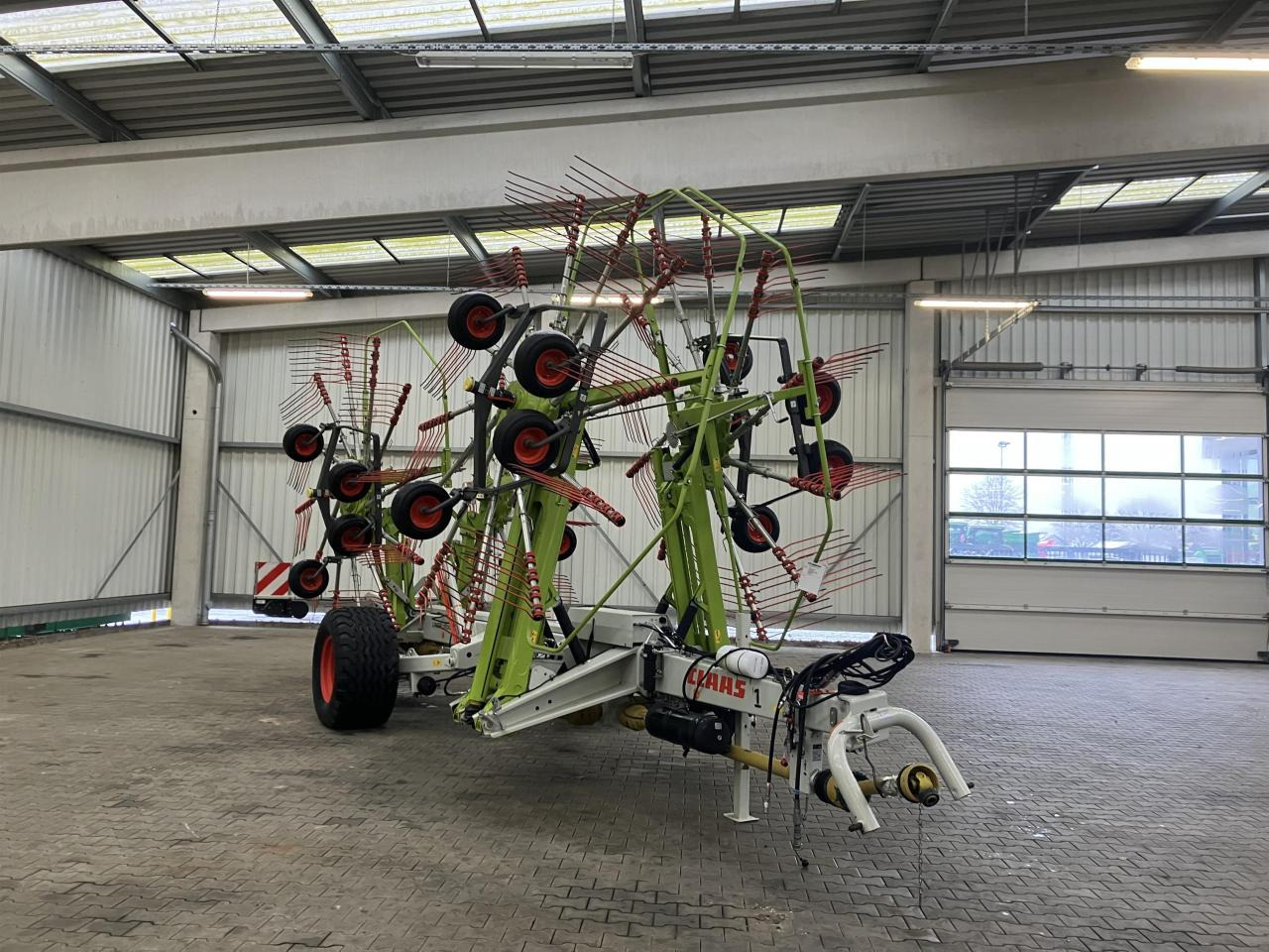 CLAAS Liner 3600 - Tedder/ Rake: picture 1 CLAAS Liner 3600 - Tedder/ Rake: picture 1