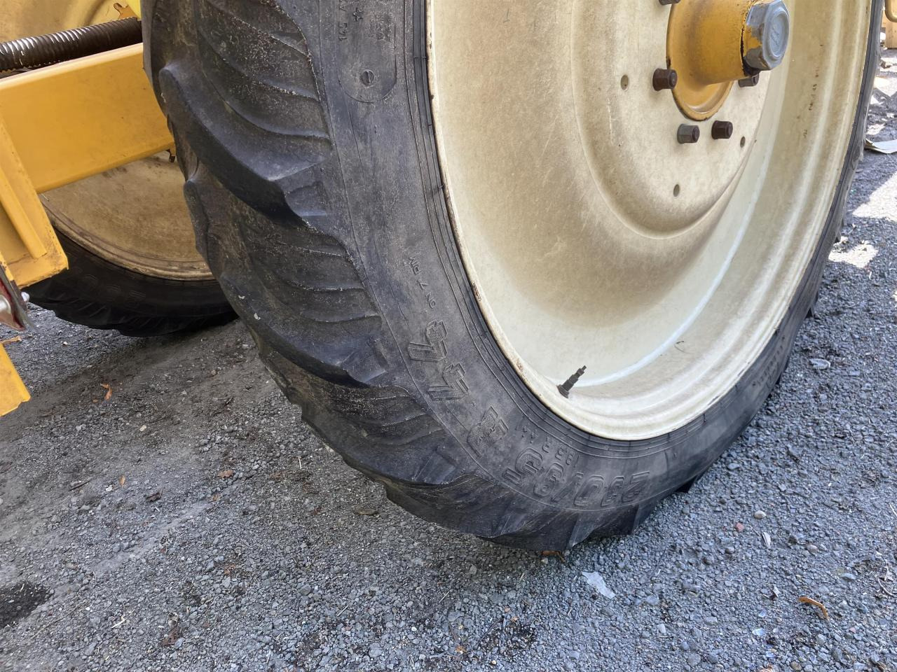 Dubex Junior 2500-27 - Trailed sprayer: picture 3 Dubex Junior 2500-27 - Trailed sprayer: picture 3