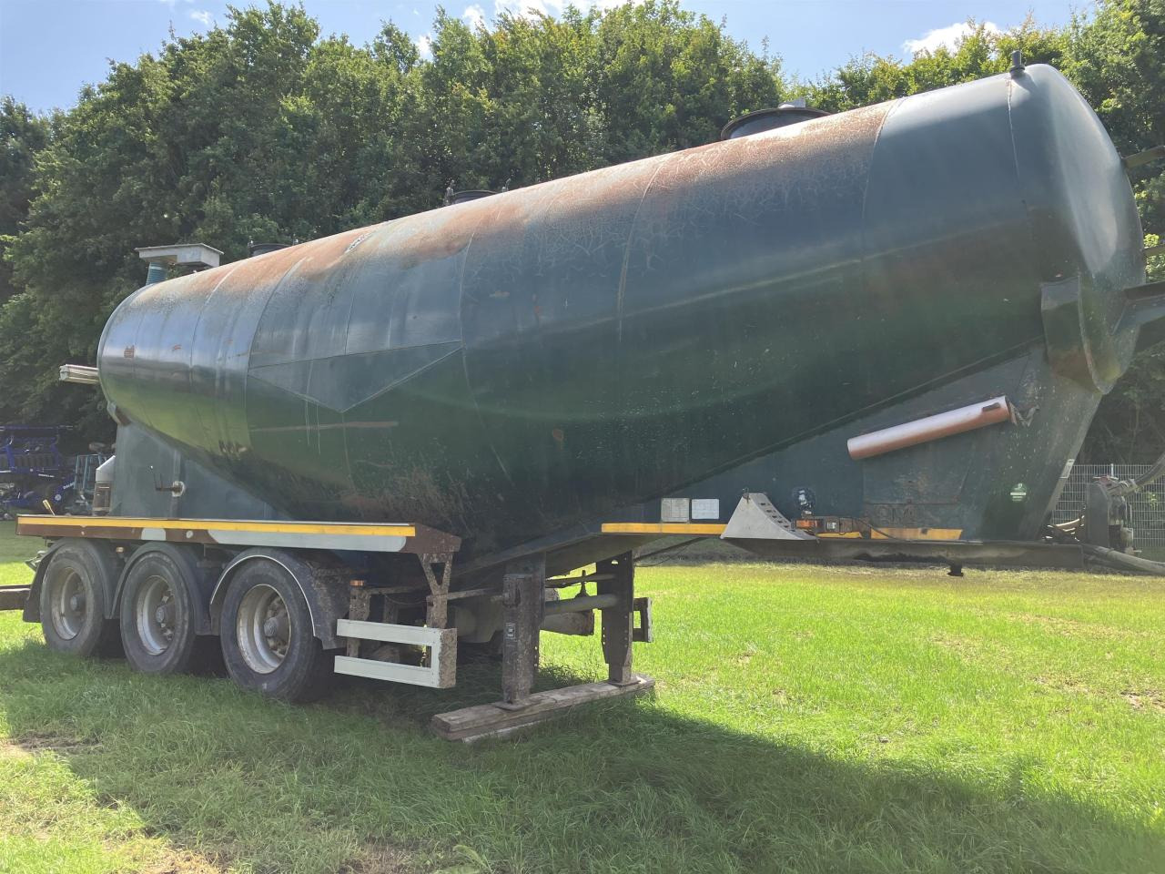 EMEK SLB 3 - Fertilizing equipment: picture 1 EMEK SLB 3 - Fertilizing equipment: picture 1