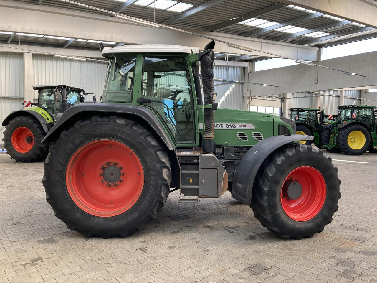 Fendt 818 Vario TMS - Farm tractor: picture 5 Fendt 818 Vario TMS - Farm tractor: picture 5