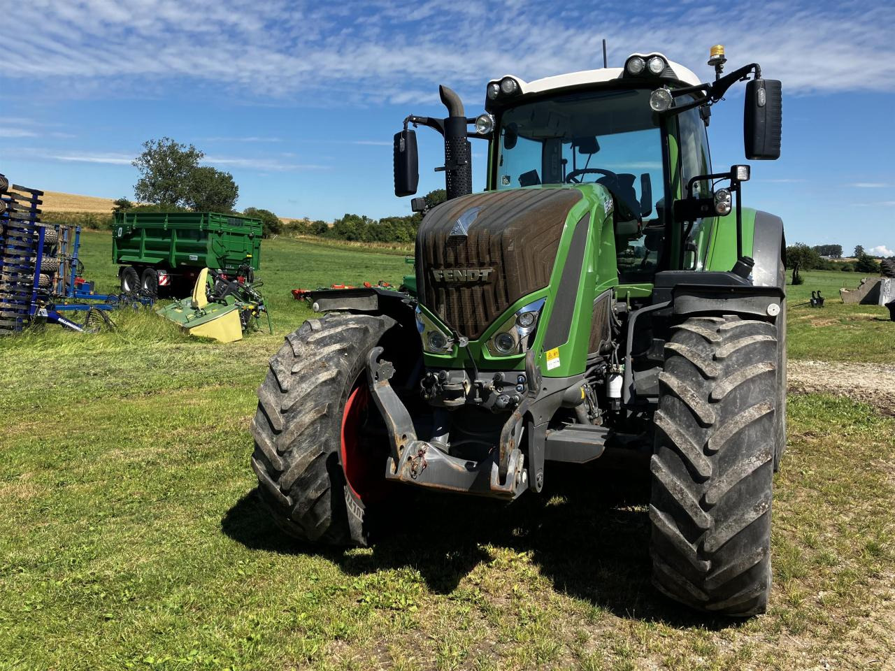 Fendt 828 Vario - Farm tractor: picture 3 Fendt 828 Vario - Farm tractor: picture 3