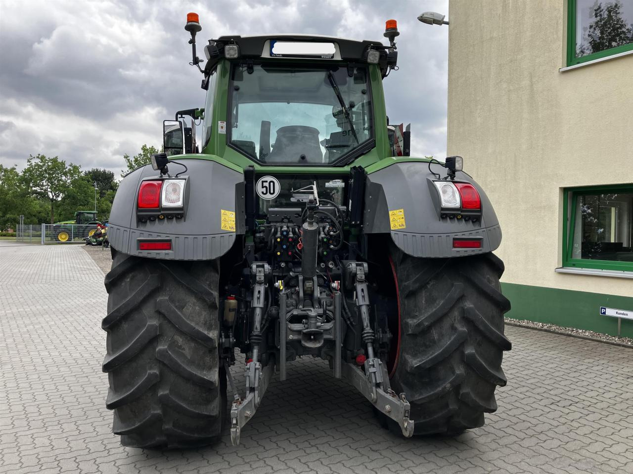 Fendt 828 Vario Profi Plus - Farm tractor: picture 5 Fendt 828 Vario Profi Plus - Farm tractor: picture 5