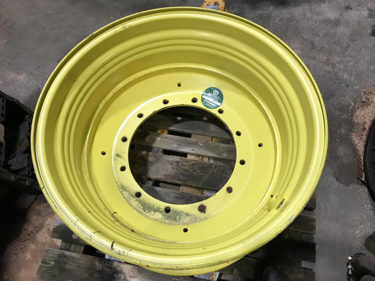 John Deere 20x34 - Rim for Agricultural machinery: picture 3 John Deere 20x34 - Rim for Agricultural machinery: picture 3