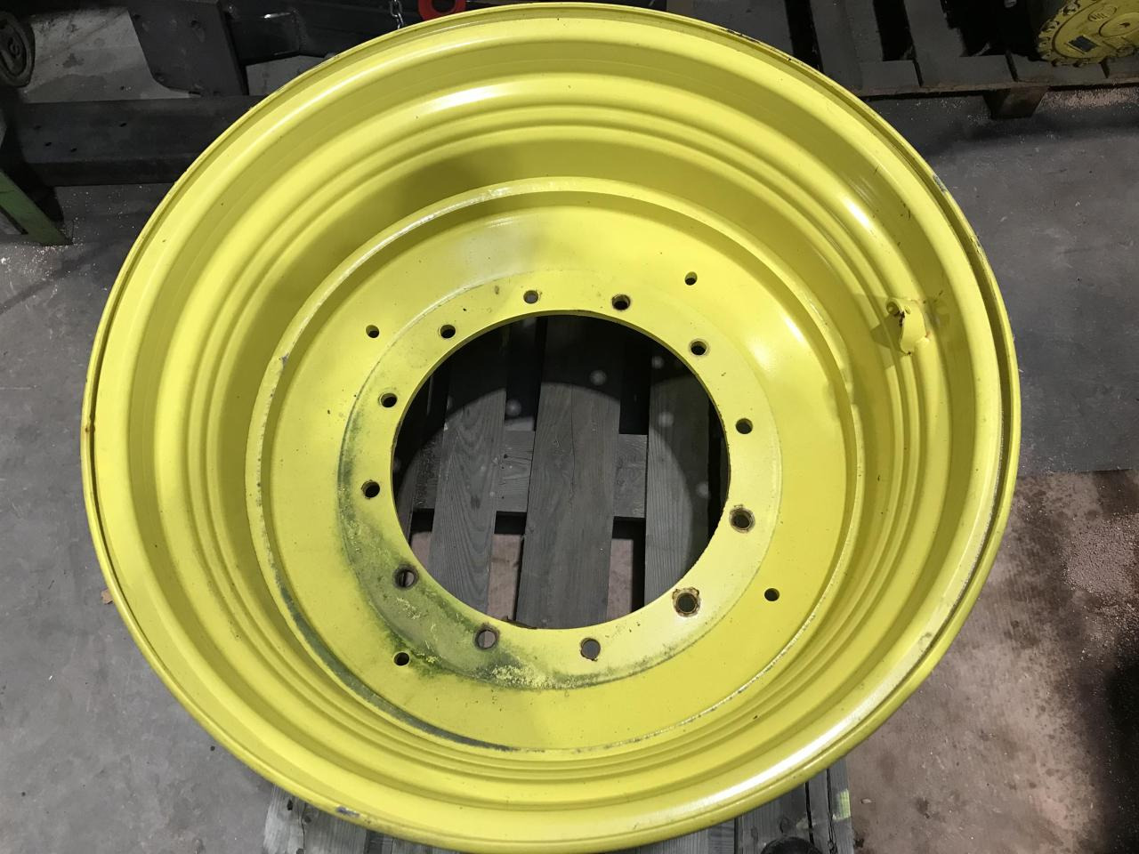 John Deere 20x34 - Rim for Agricultural machinery: picture 4 John Deere 20x34 - Rim for Agricultural machinery: picture 4