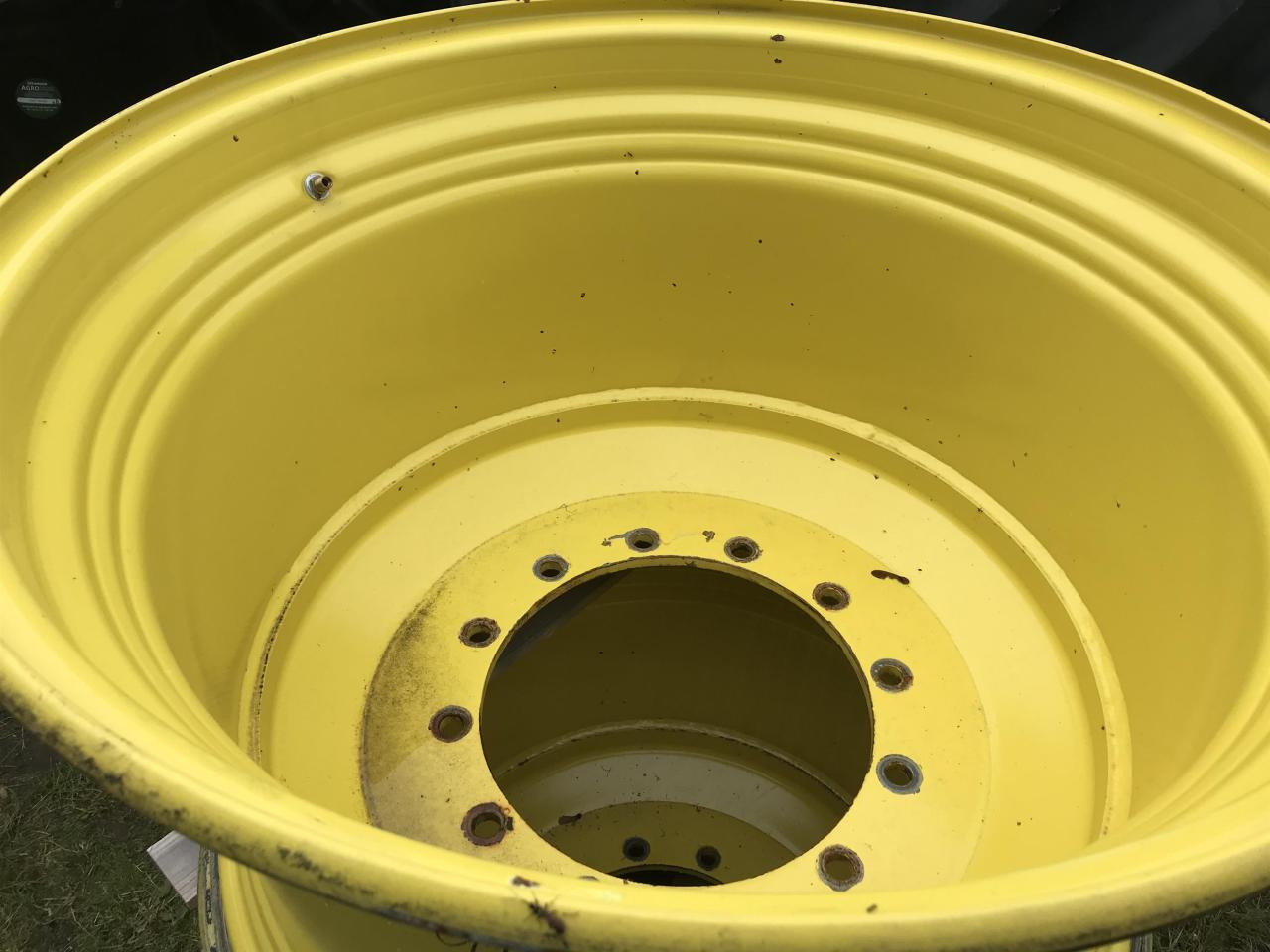 John Deere 23x34 - Tire for Agricultural machinery: picture 3 John Deere 23x34 - Tire for Agricultural machinery: picture 3