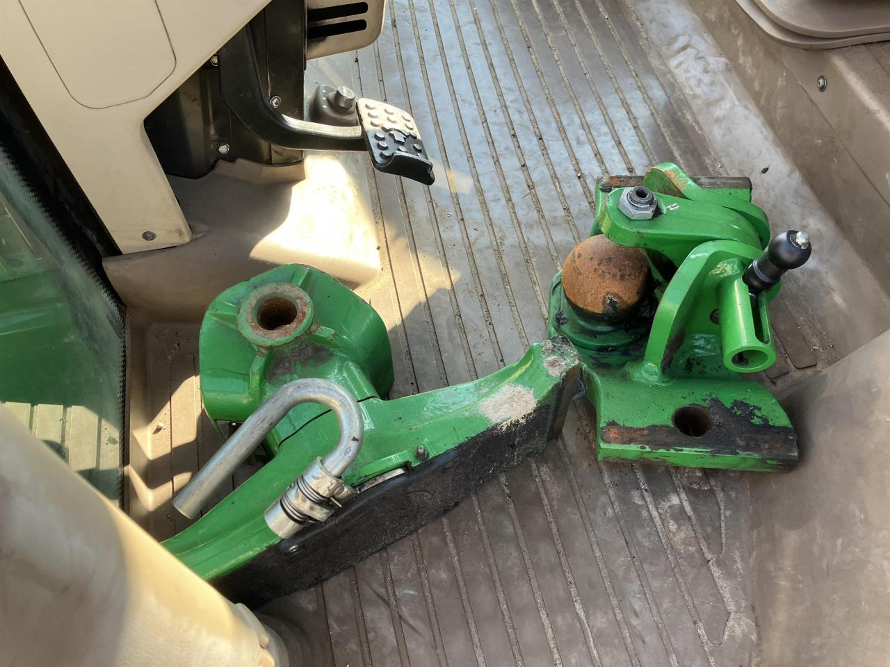 John Deere 6195R leasing John Deere 6195R: picture 7