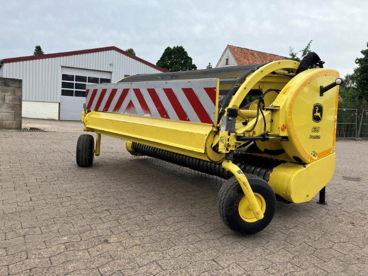 John Deere 639 - Forage harvester attachment: picture 2 John Deere 639 - Forage harvester attachment: picture 2