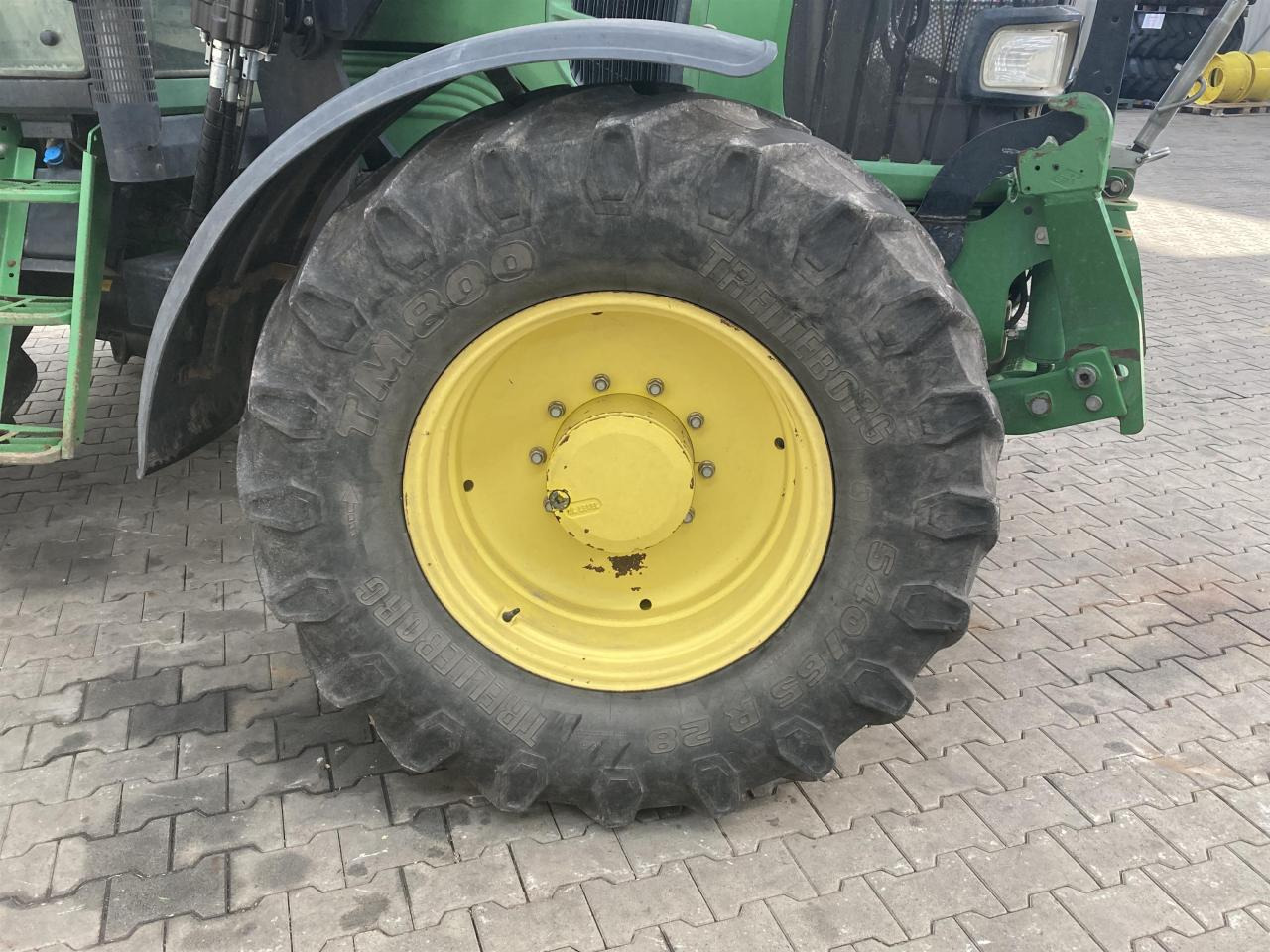 John Deere 6830 Plus - Farm tractor: picture 5 John Deere 6830 Plus - Farm tractor: picture 5